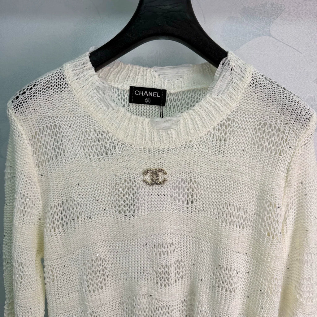 Chanel / 26 Early Autumn New Hollow Knit Sweater