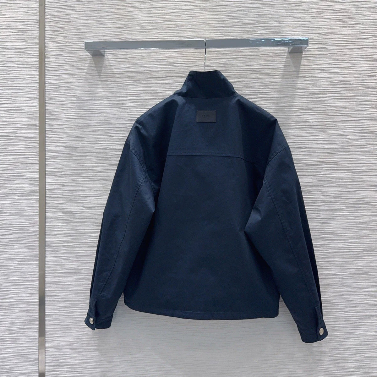 26New Reversible Long-Sleeve Jacket