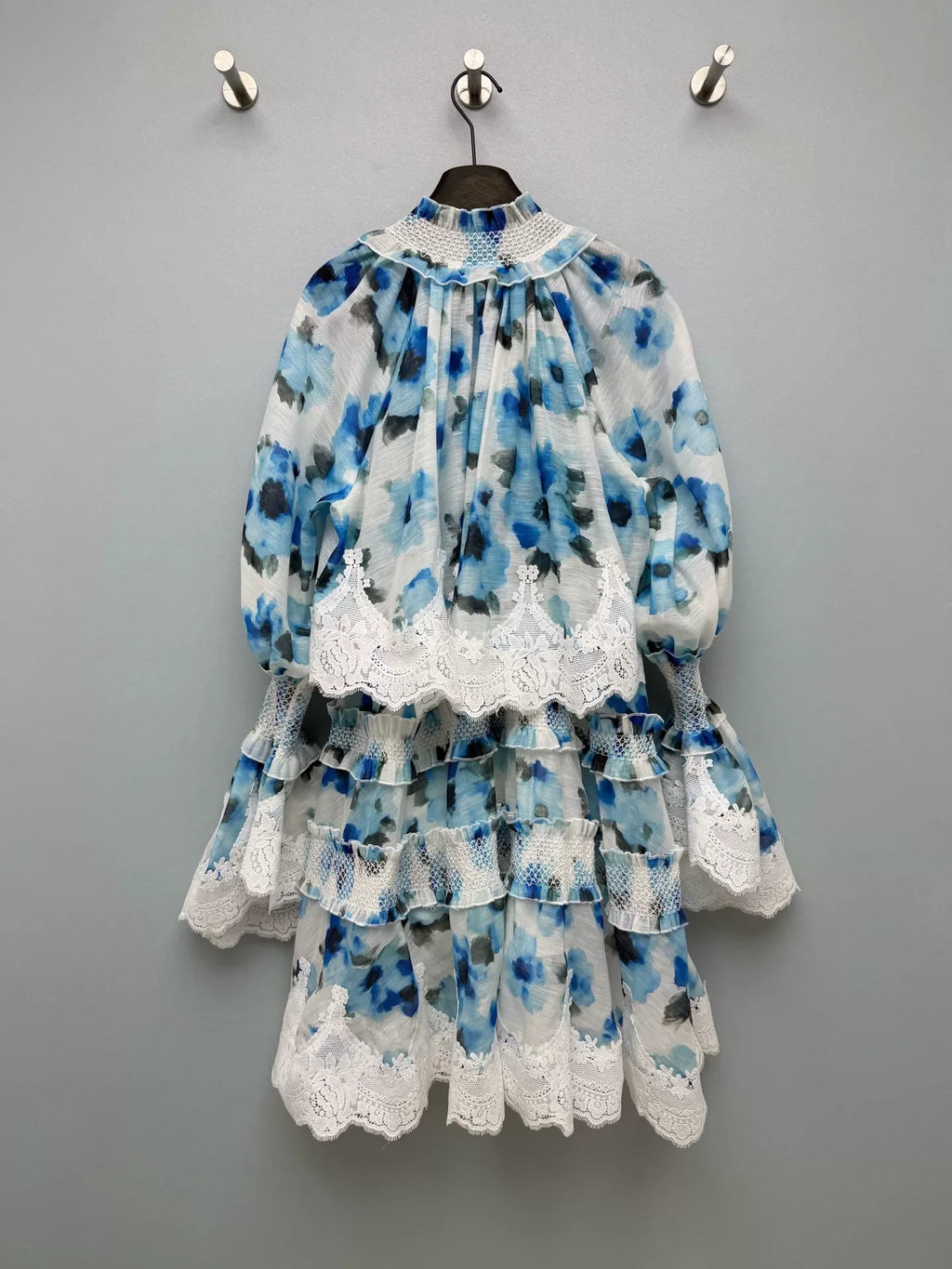 26New Lace-Trimmed Watercolor Floral Dress