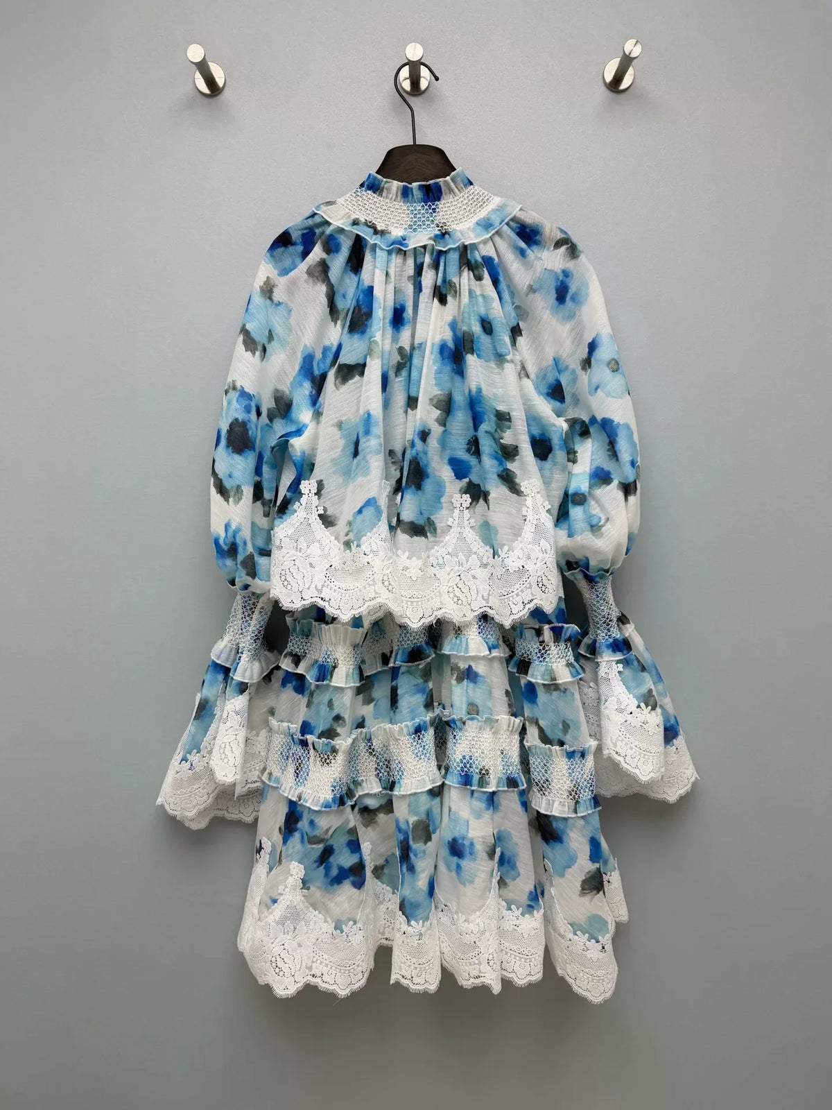26New Lace-Trimmed Watercolor Floral Dress