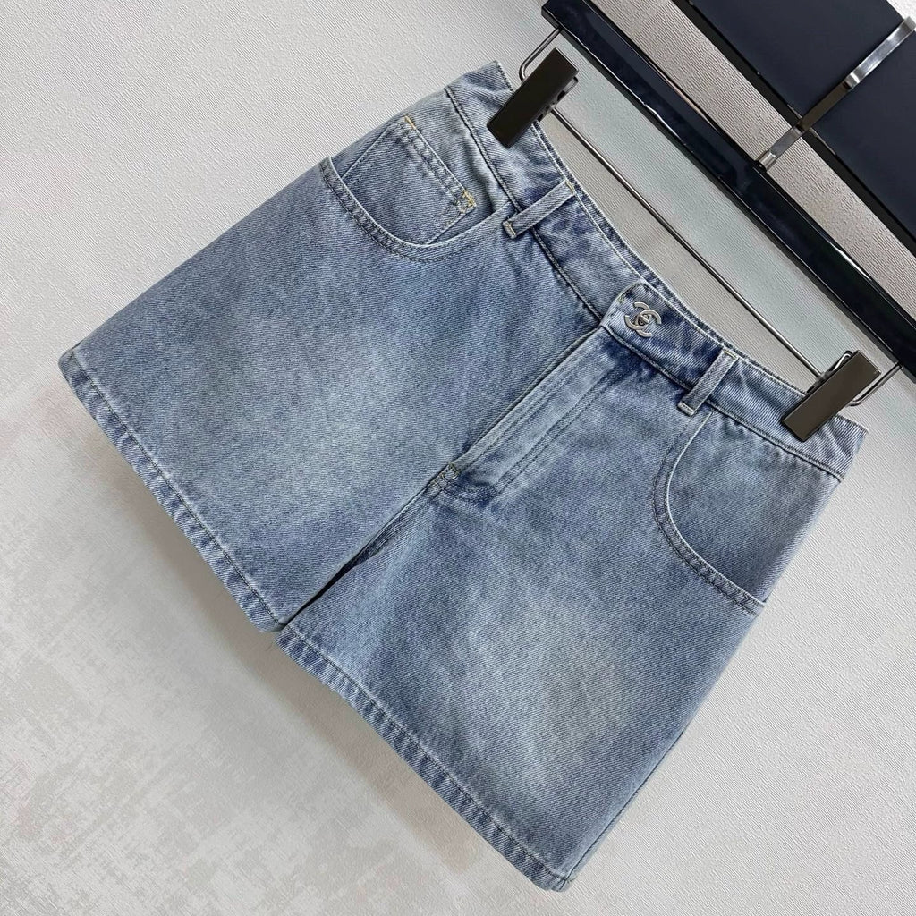 Chanel/26 New Denim Shorts