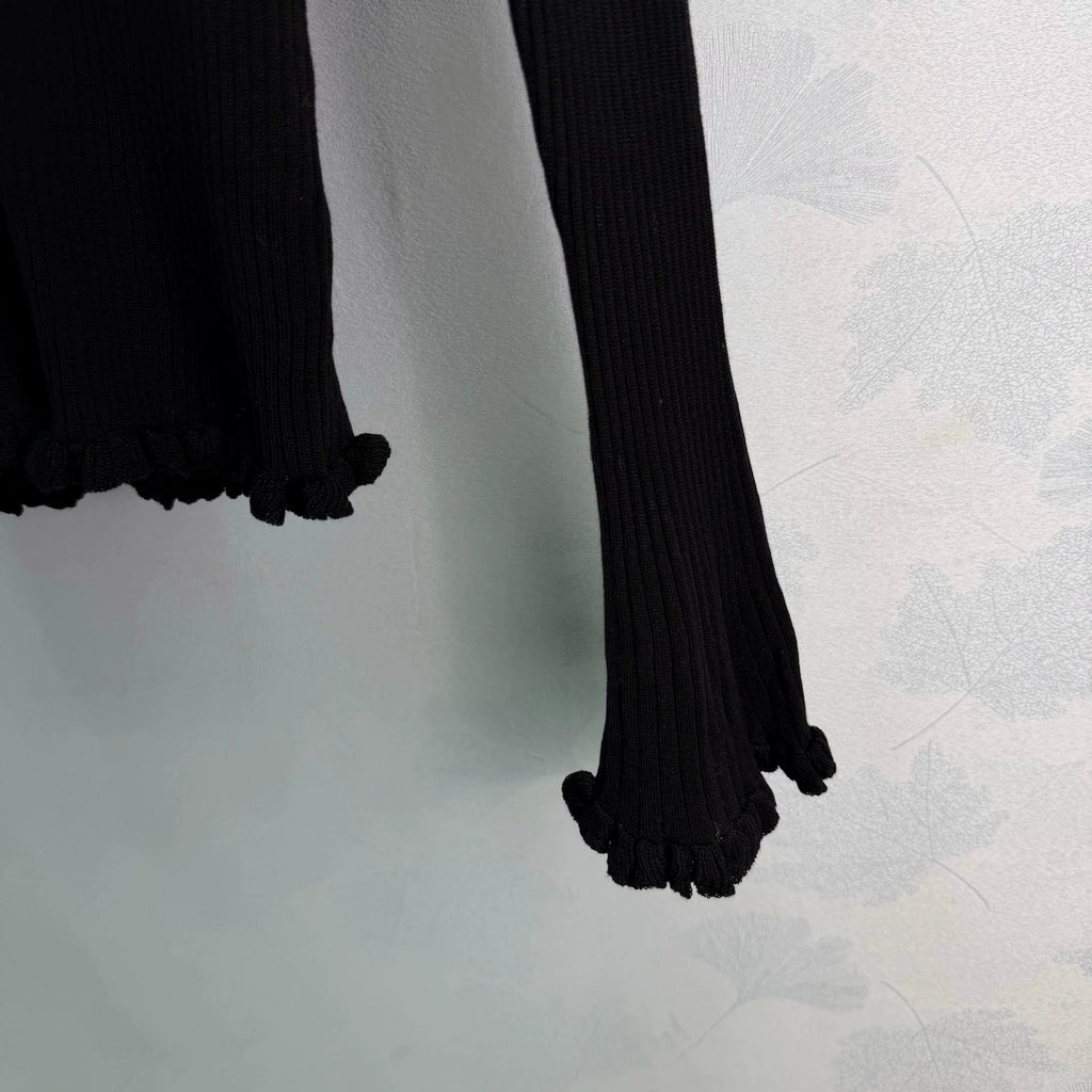 Dior/26 Early Autumn New V-Neck Ribbed Ruffle Cuff Bell Sleeve Knit Top/*