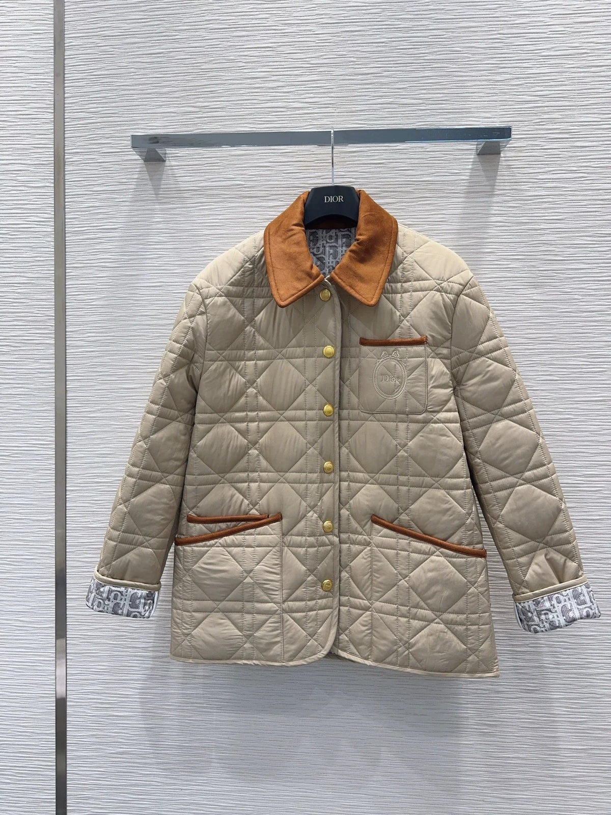 26New Quilted-Pattern Long-Sleeve Padded Jacket