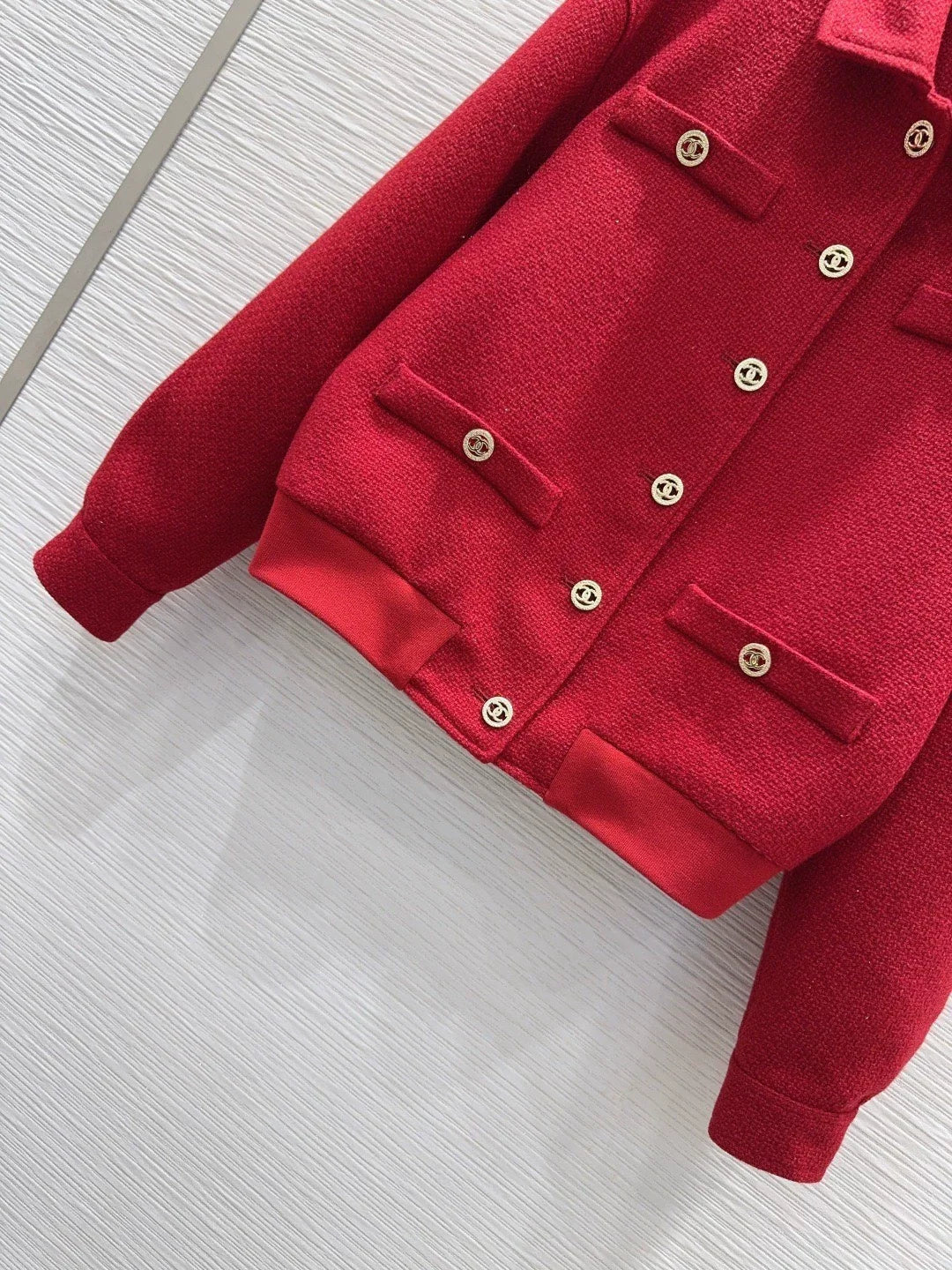 Red Single-Breasted Long-Sleeve Jacket
