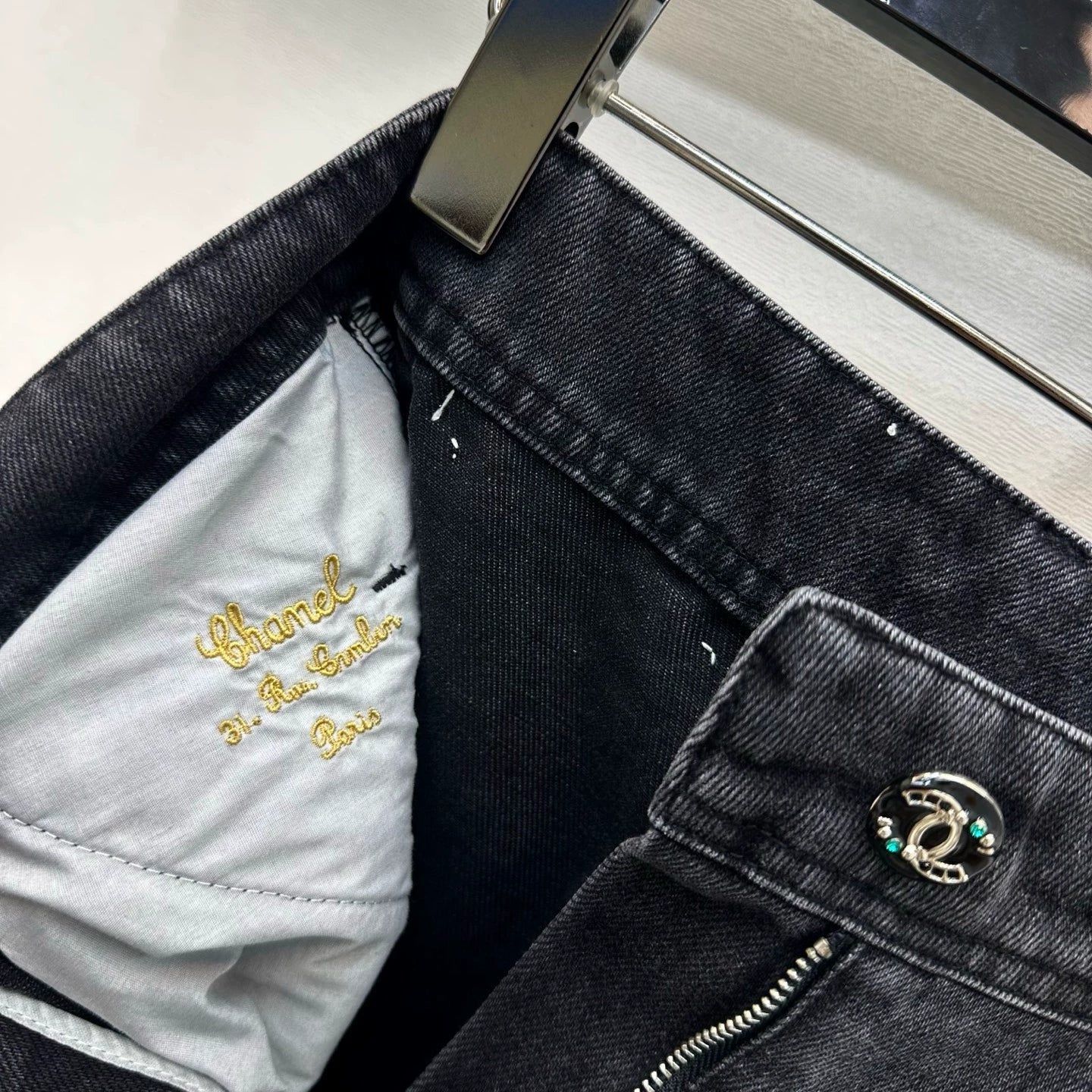 Chanel/26 New Straight-Leg Denim Jeans