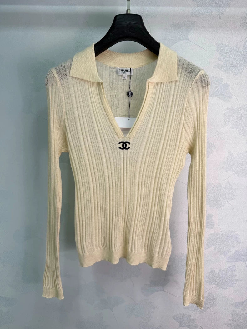 Chanel  /26 Early Autumn New Lapel Knit Long Sleeve Sweater