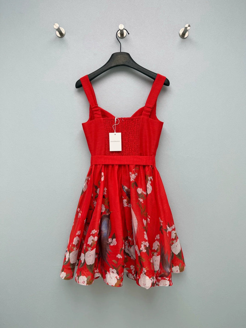 26New Arrival: Vibrant, Bright Red Corset-Style Camisole Dress with Floral and Bird Motifs