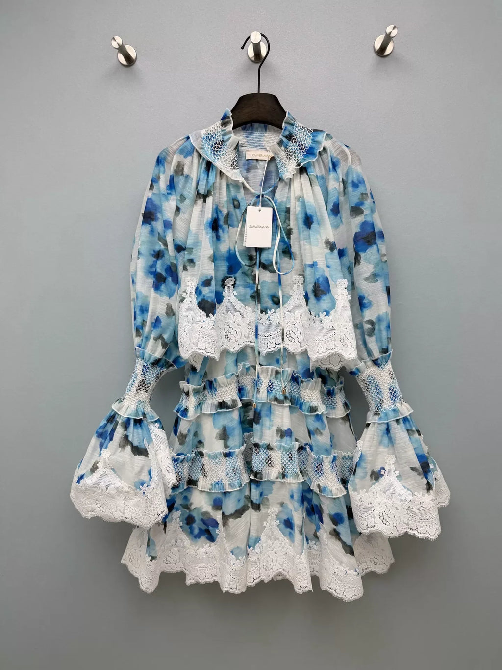 26New Lace-Trimmed Watercolor Floral Dress