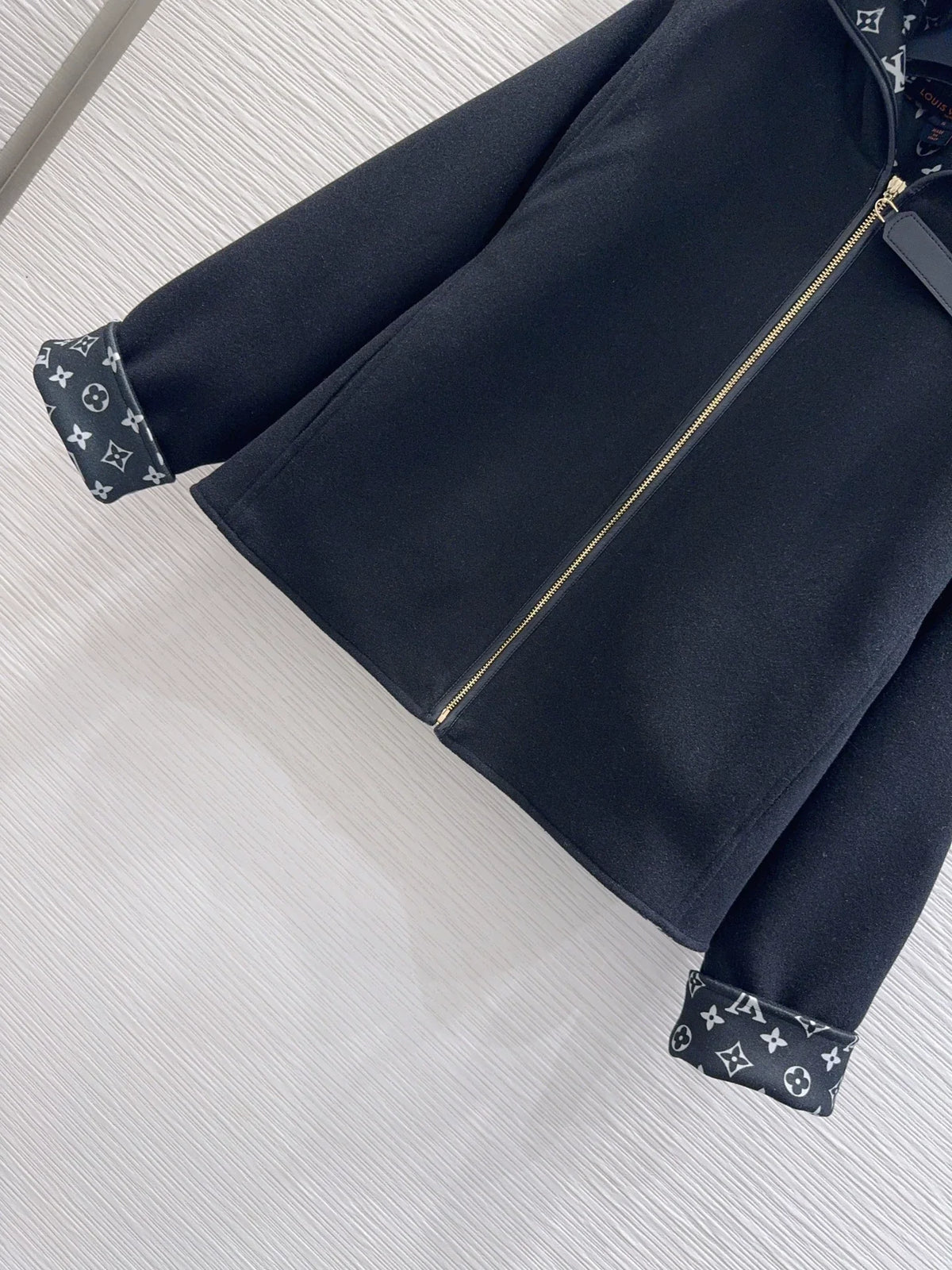 26New Hooded Long-Sleeve Wool-Blend Coat