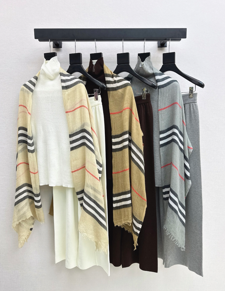 Dior/26 Early Autumn Latest Knit Set: Plaid Scarf + Turtleneck Top + Elastic Waist Straight Pants