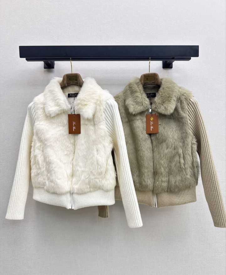 26Latest Autumn/Winter "Faux-Layered" Knit Jacket with Rabbit Fur Accents