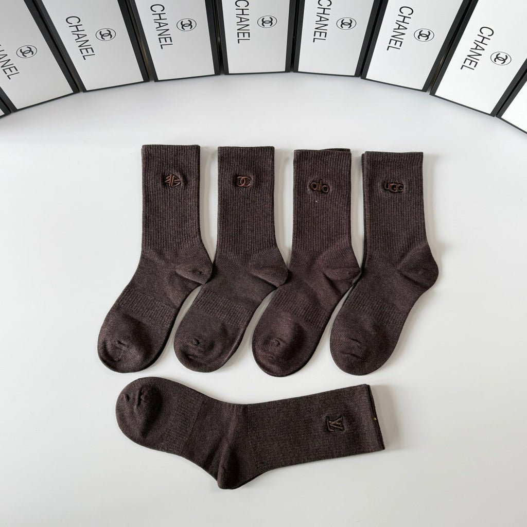 CHANEL 26S CREW SOCKS 395215 (1 BOX)