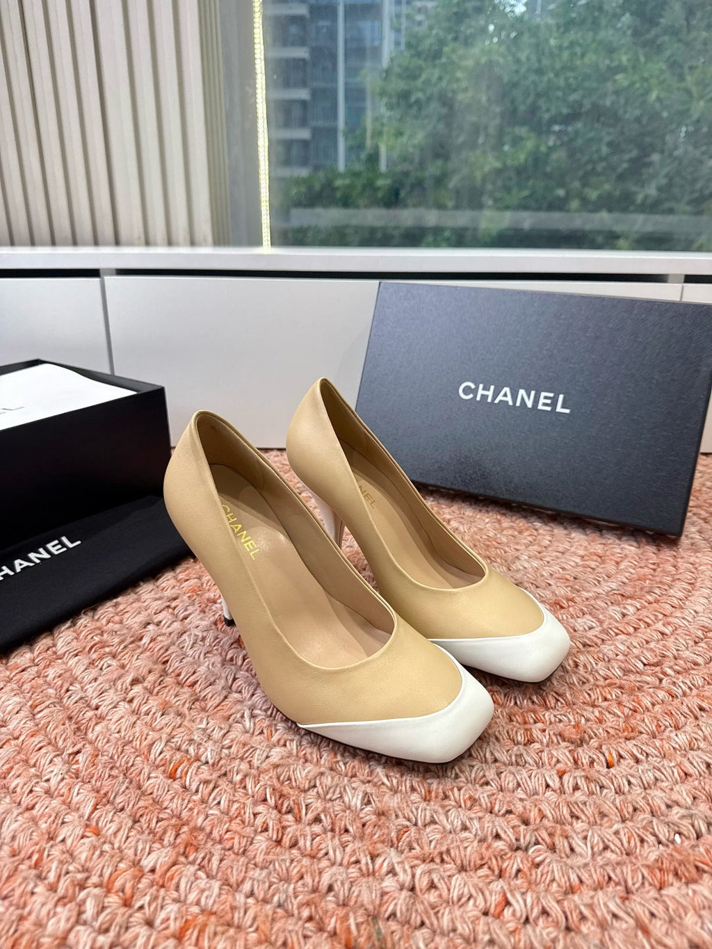 CHANEL 26S SQUARE TOE HIGH HEELS IN BEIGE LAMBSKIN WITH WHITE TOE