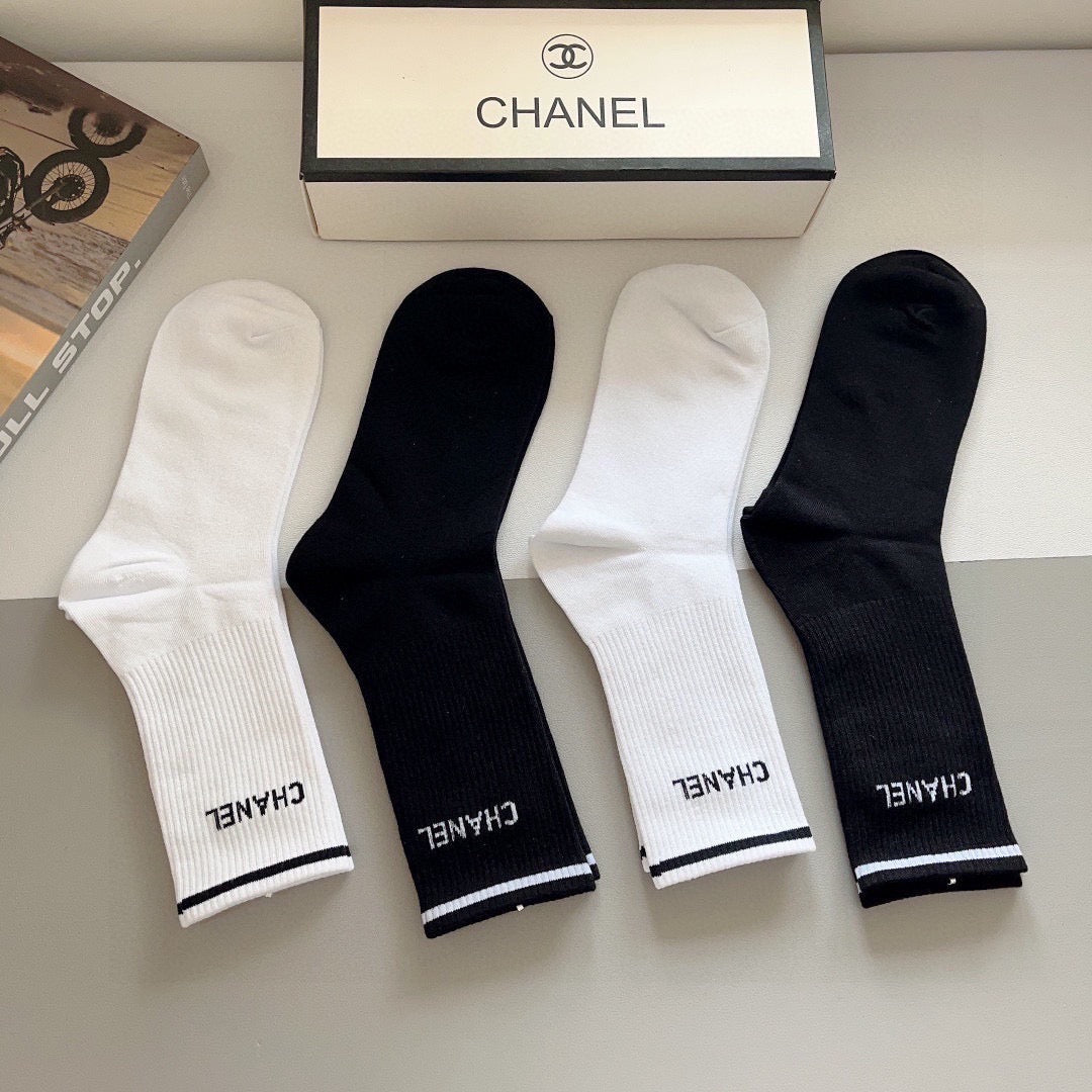 CHANEL 26S CREW SOCKS 398711 (1 BOX)
