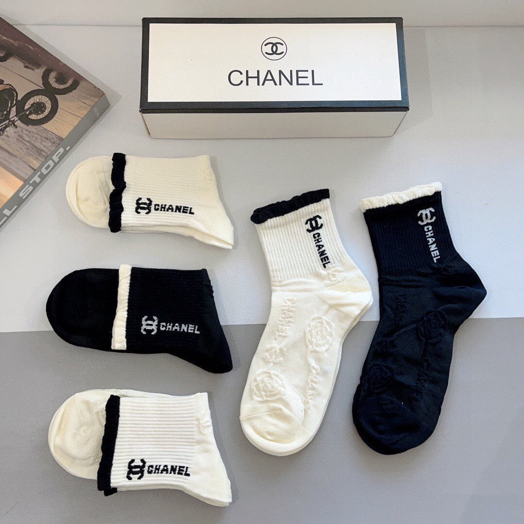 CHANEL 26S ANKLE SOCKS 405348 (1 BOX)