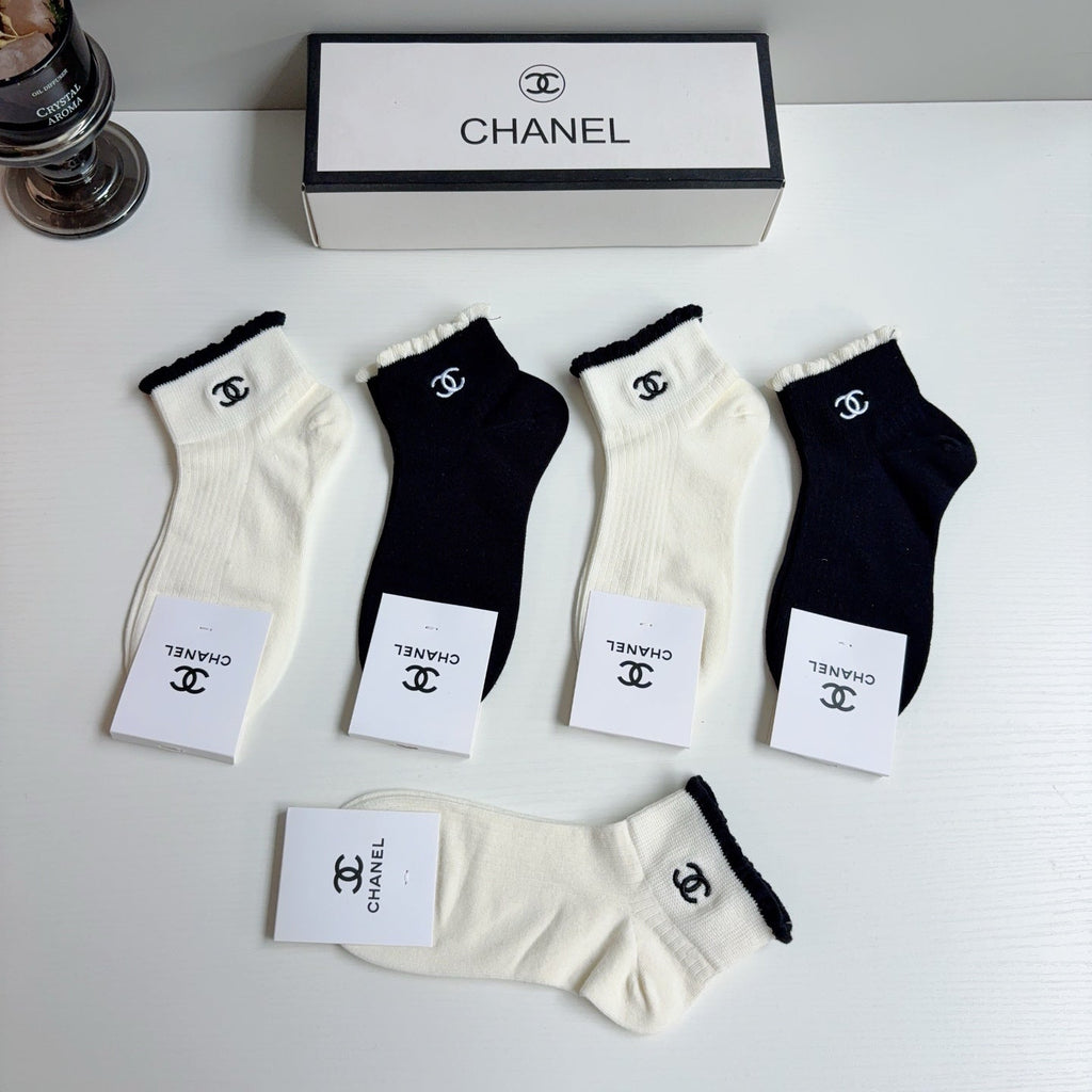CHANEL 26S ANKLE SOCKS 405350 (1 BOX)