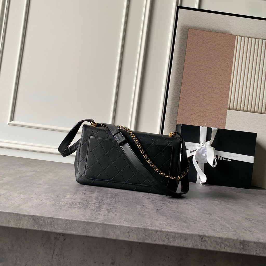 Chanel 2026 Flap Bag 29cm Black Calfskin with Gold Hardware