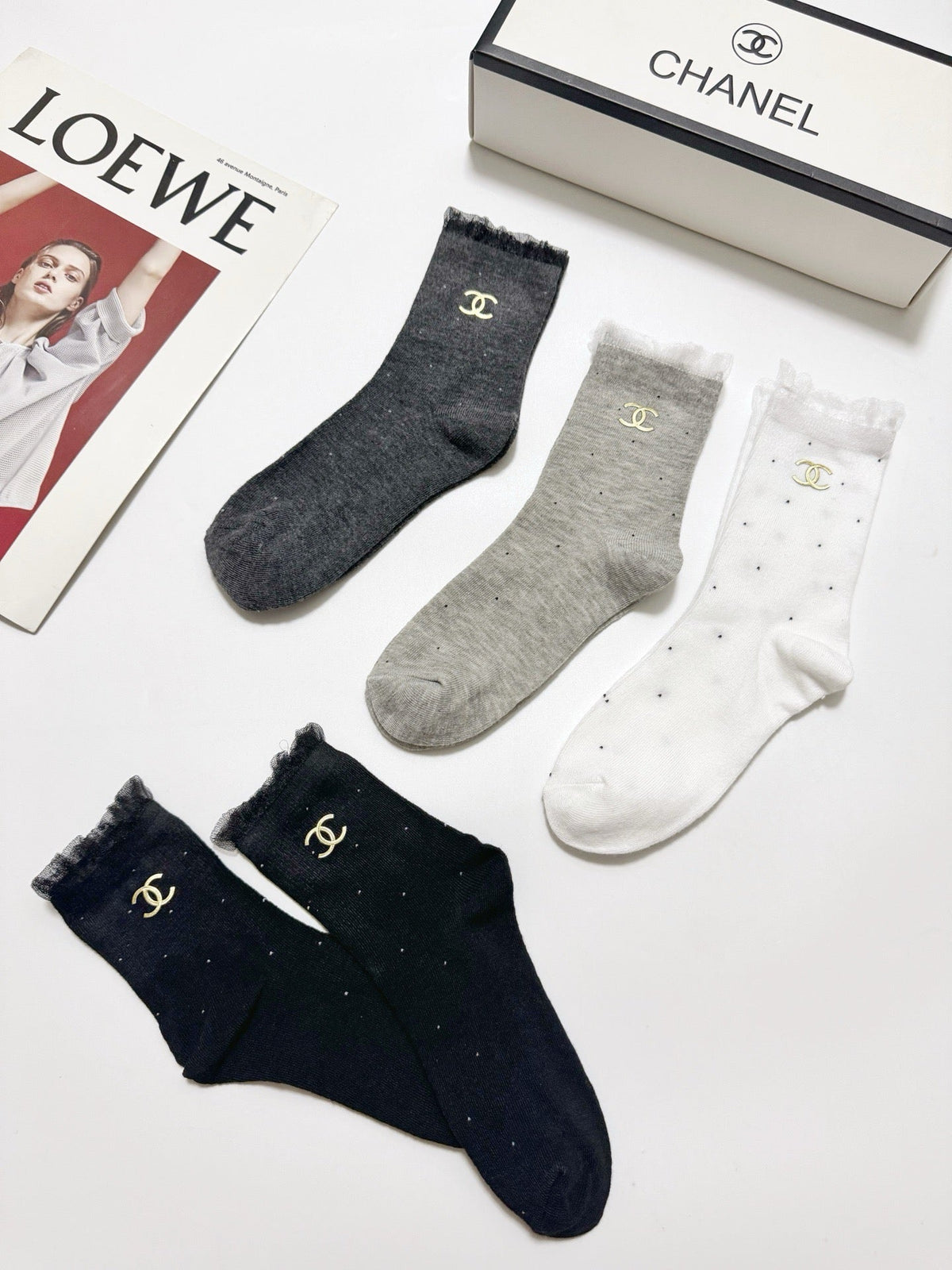 CHANEL 26S CREW SOCKS 400454 (1 BOX)
