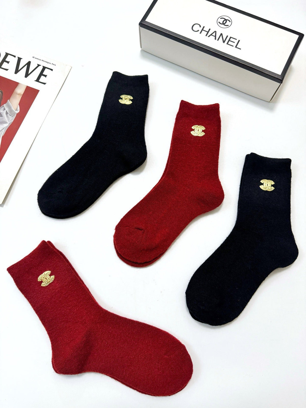 CHANEL 26S CREW SOCKS 403655 (1 BOX)