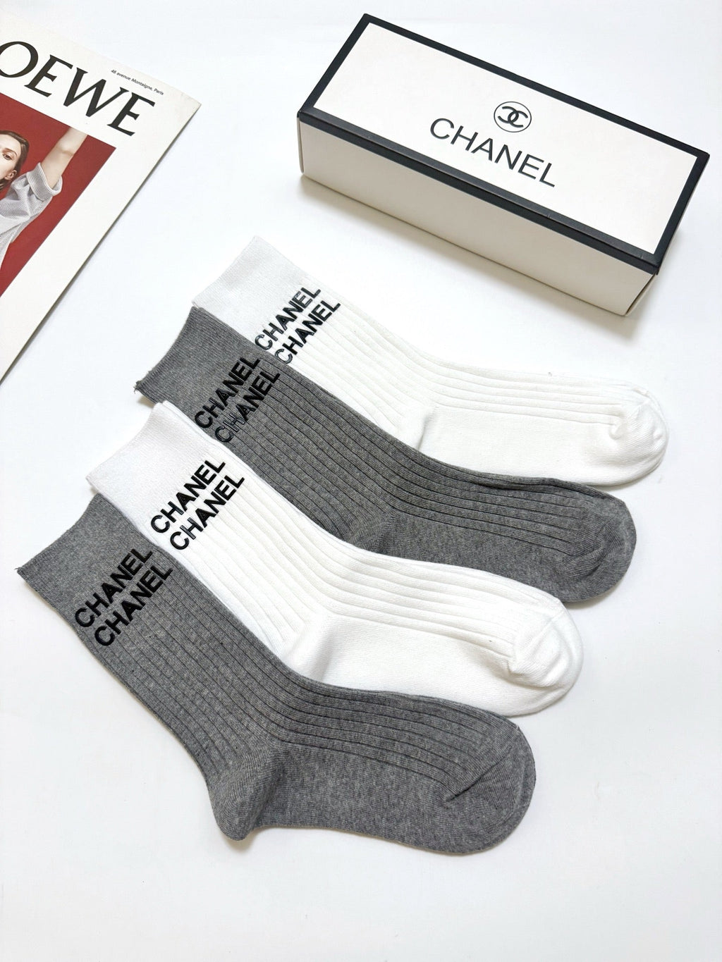 CHANEL 26S CREW SOCKS 403667 (1 BOX)