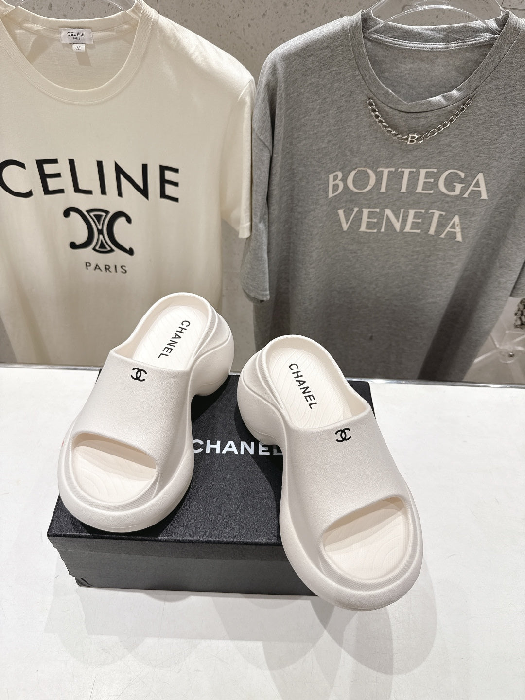 chanel/26SS NEW popular one-line thick-soled wedge-heeled slippers