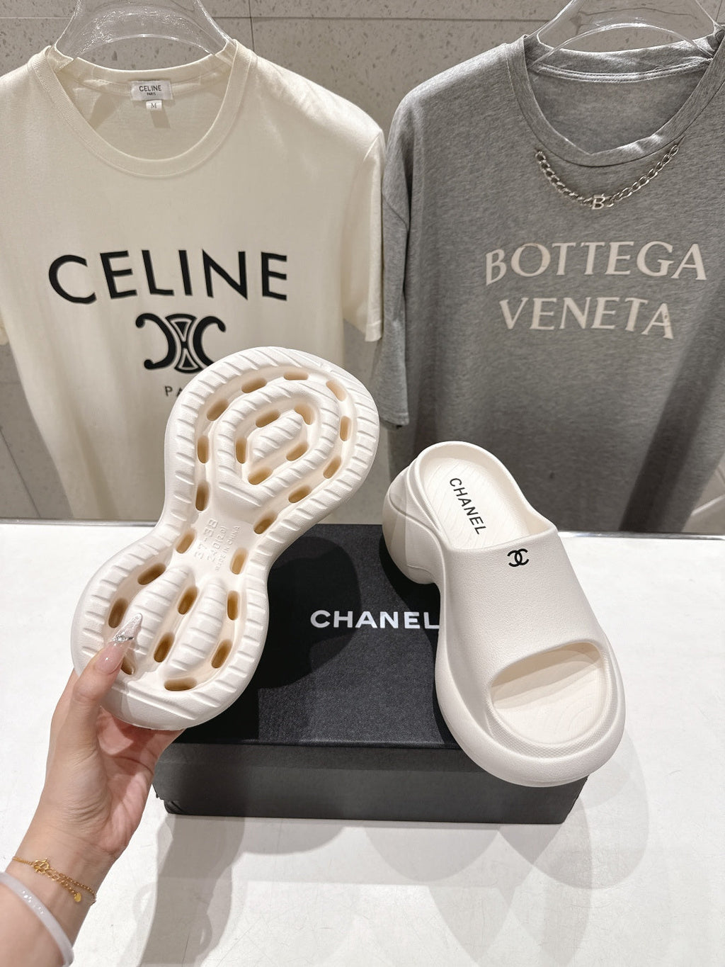 chanel/26SS NEW popular one-line thick-soled wedge-heeled slippers