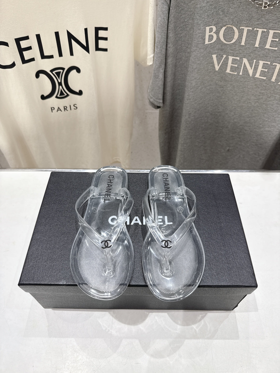chanel/26SS NEW Transparent flip-flops beach slippers