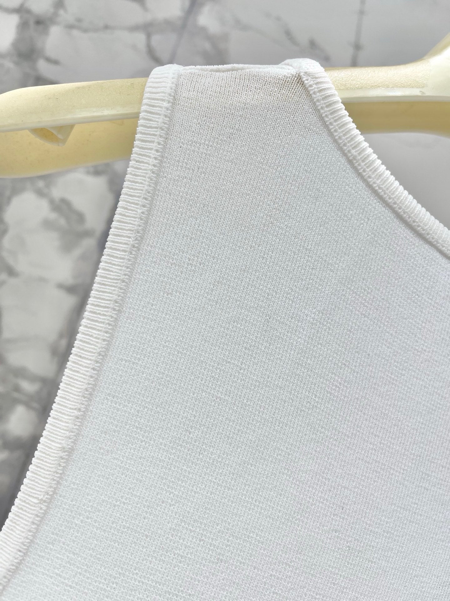 LOEWE/26SS NEW Embroidered knitted sleeveless vest