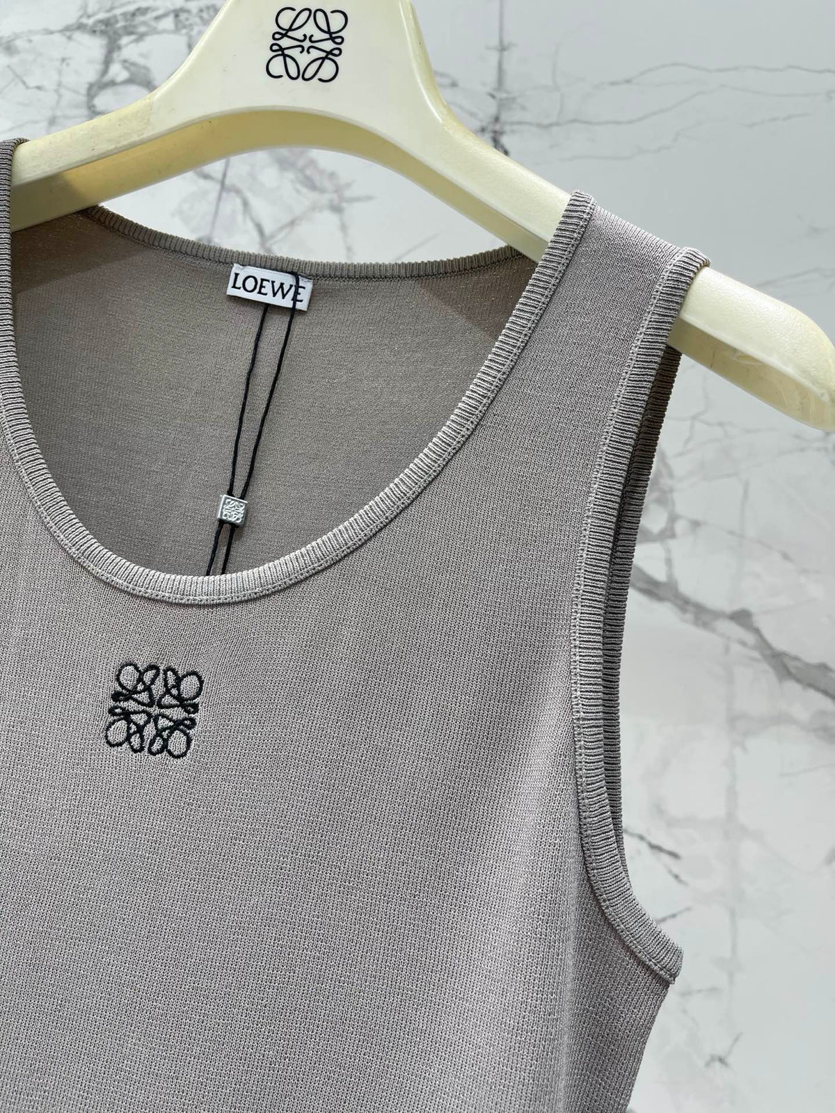 LOEWE/26SS NEW Embroidered knitted sleeveless vest