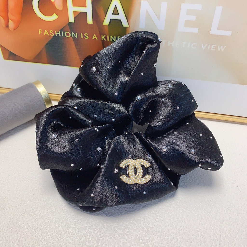 chanel/26SS NEW Gypsophila pearl logo rubber band hair tie