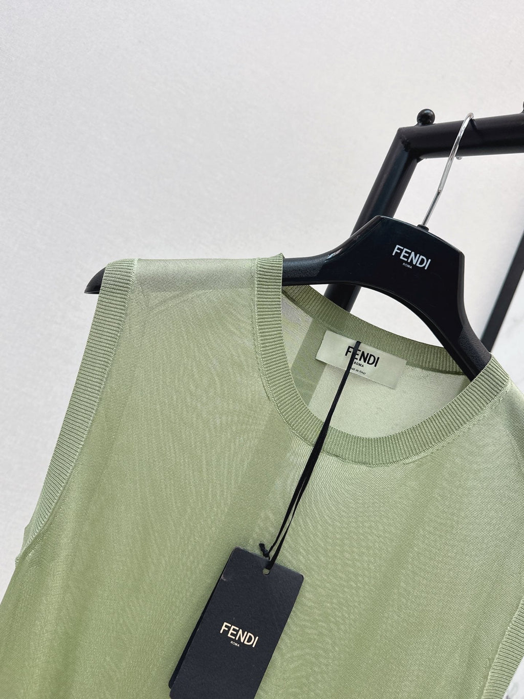Fendi/26SS NEW Olive Green Sleeveless Vest