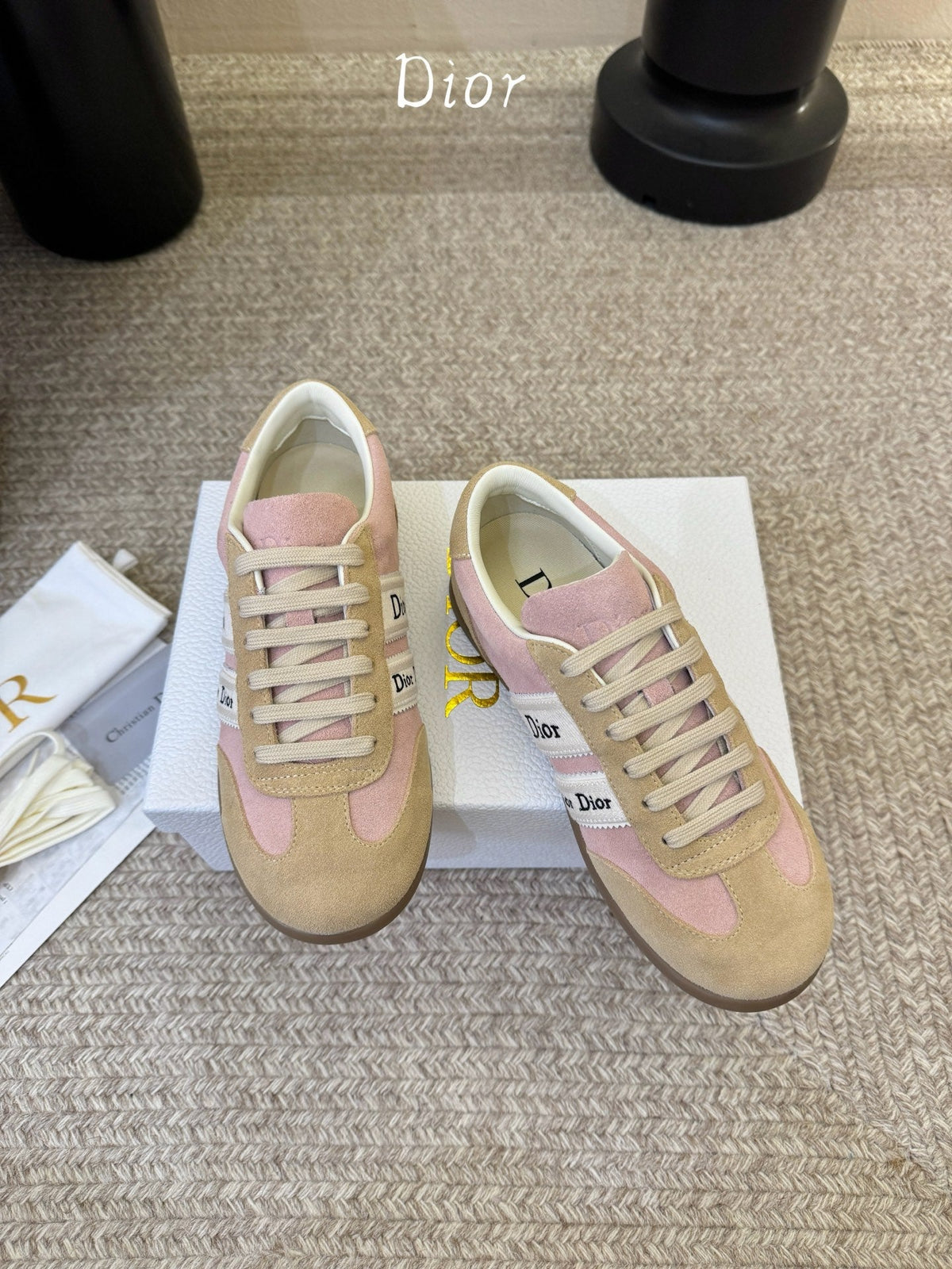 26SS NEW Ribbon Embroidered Sneakers