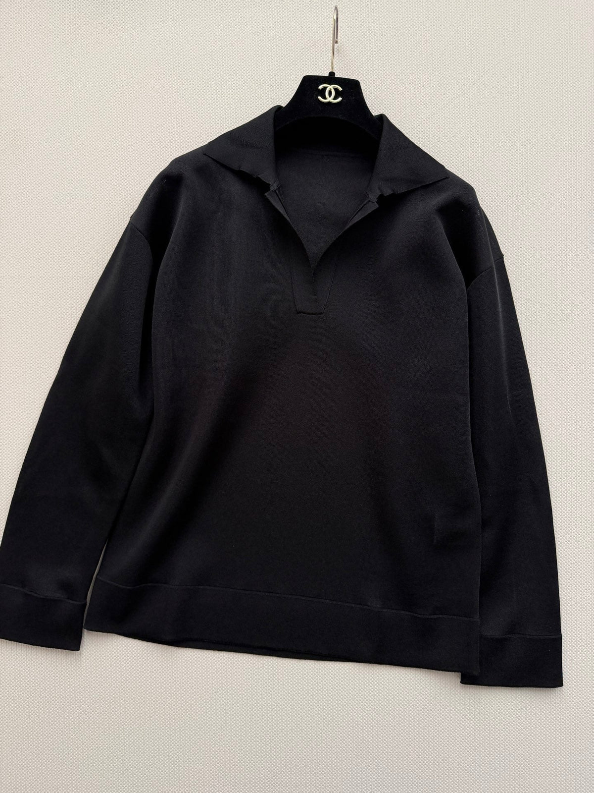 26SS NEW Black Collared Loose-fitting Pullover