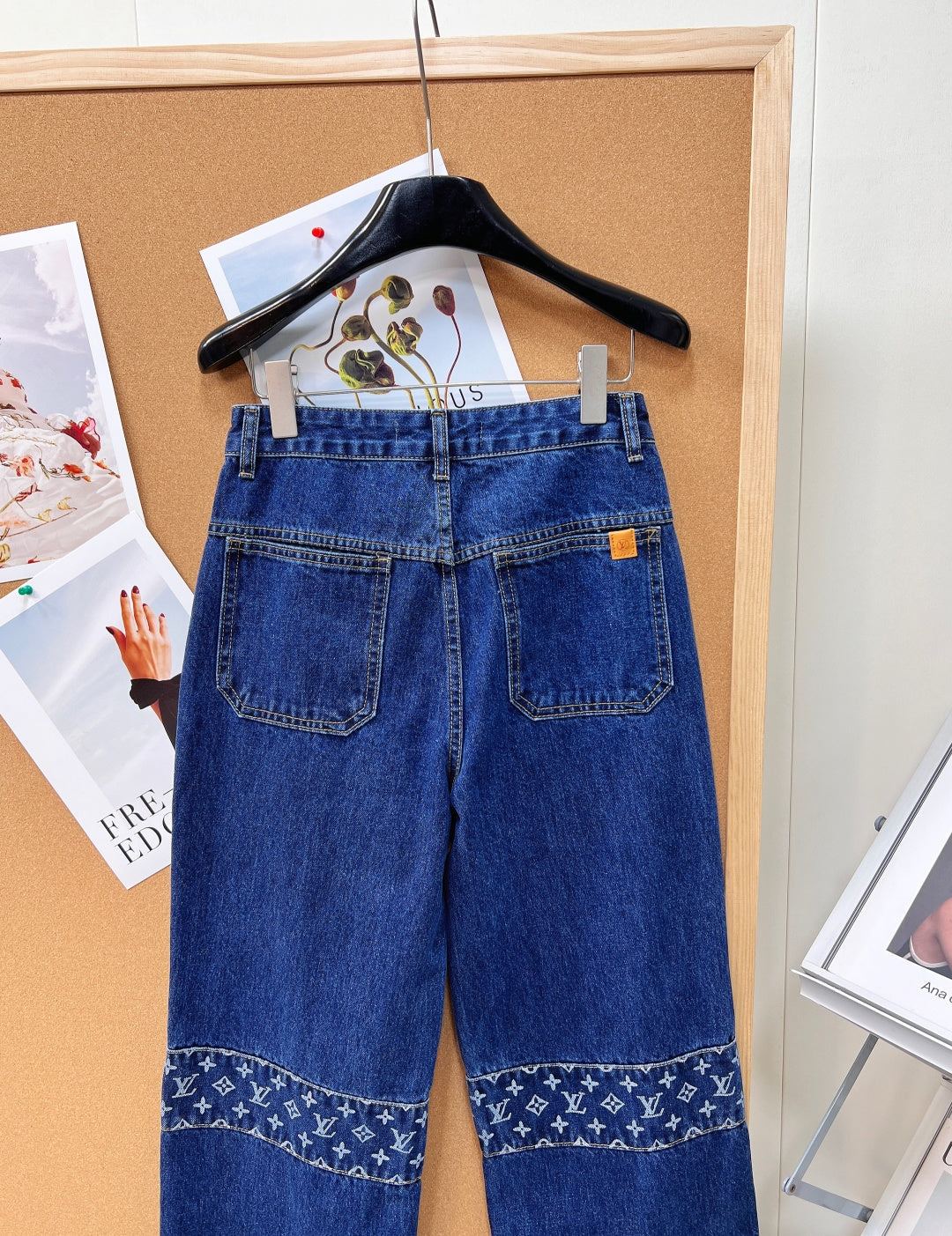 26SS NEW Patchwork Letter V-Neck Jeans