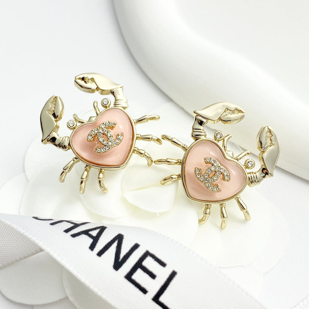 26SS NEW Crab Double C Earrings 🦀