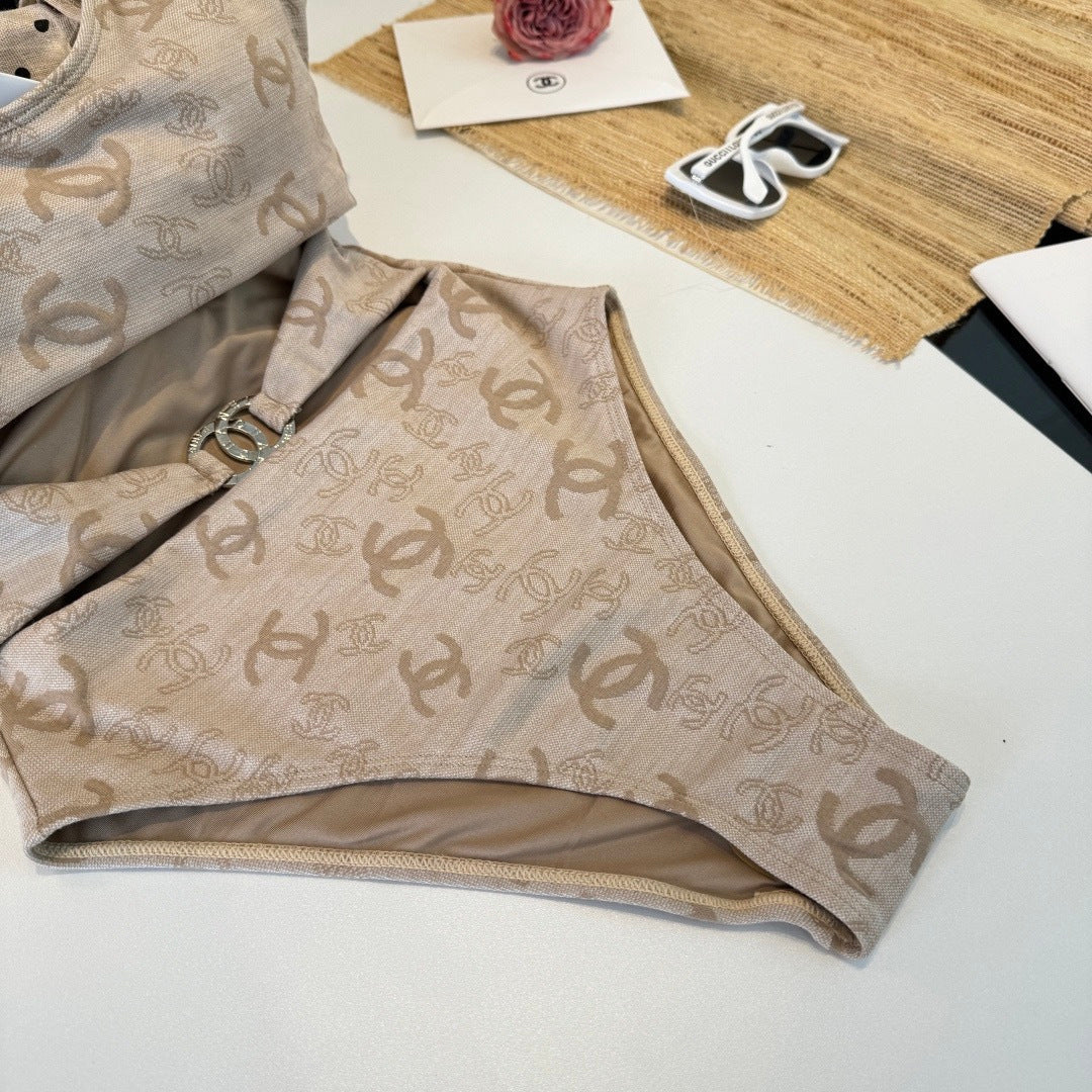 26SS NEW One-Piece Swimsuit 😍