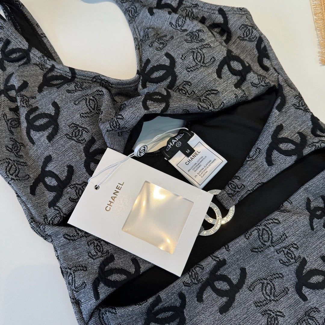 26SS NEW One-Piece Swimsuit 😍