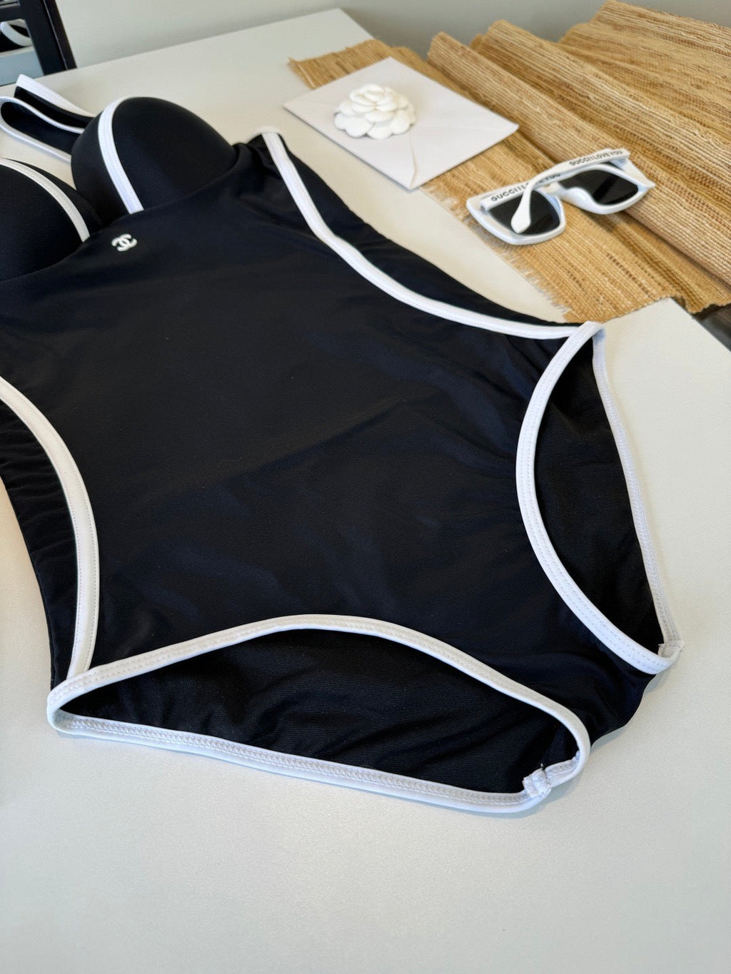 26SS NEW One-Piece Swimsuit with Underwire 👙