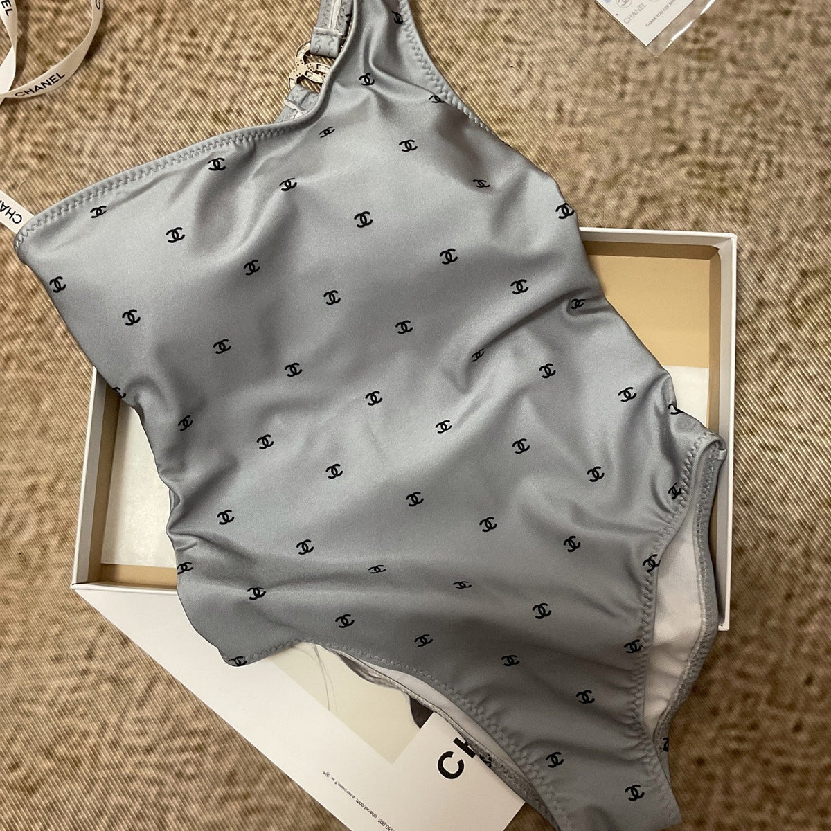 chanel/26SS NEW Grey One-Shoulder One-Piece Swimsuit 👙