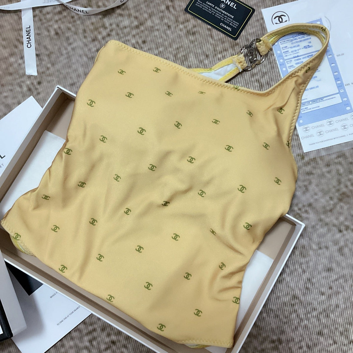 chanel/26SS NEW Yellow One-Shoulder One-Piece Swimsuit 👙
