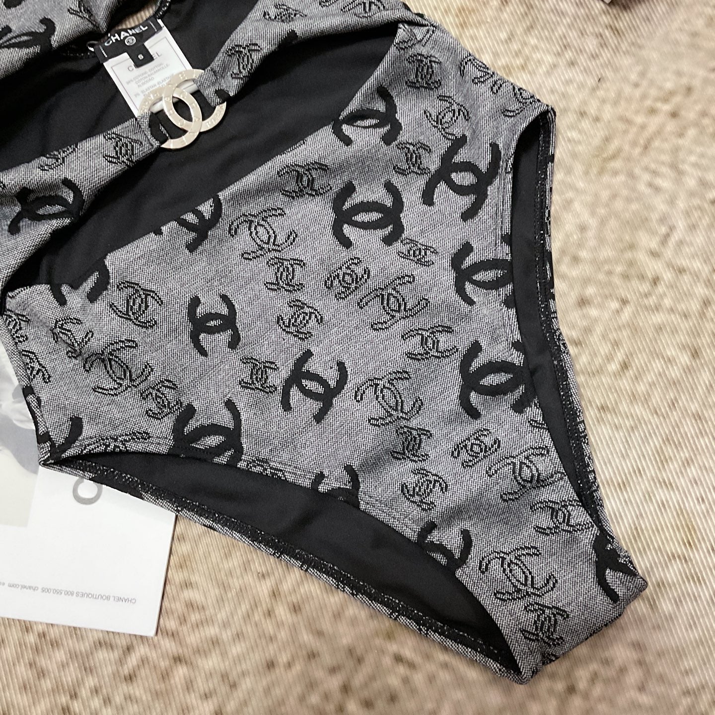 chanel/26SS NEW Grey One-Piece Swimsuit 👙