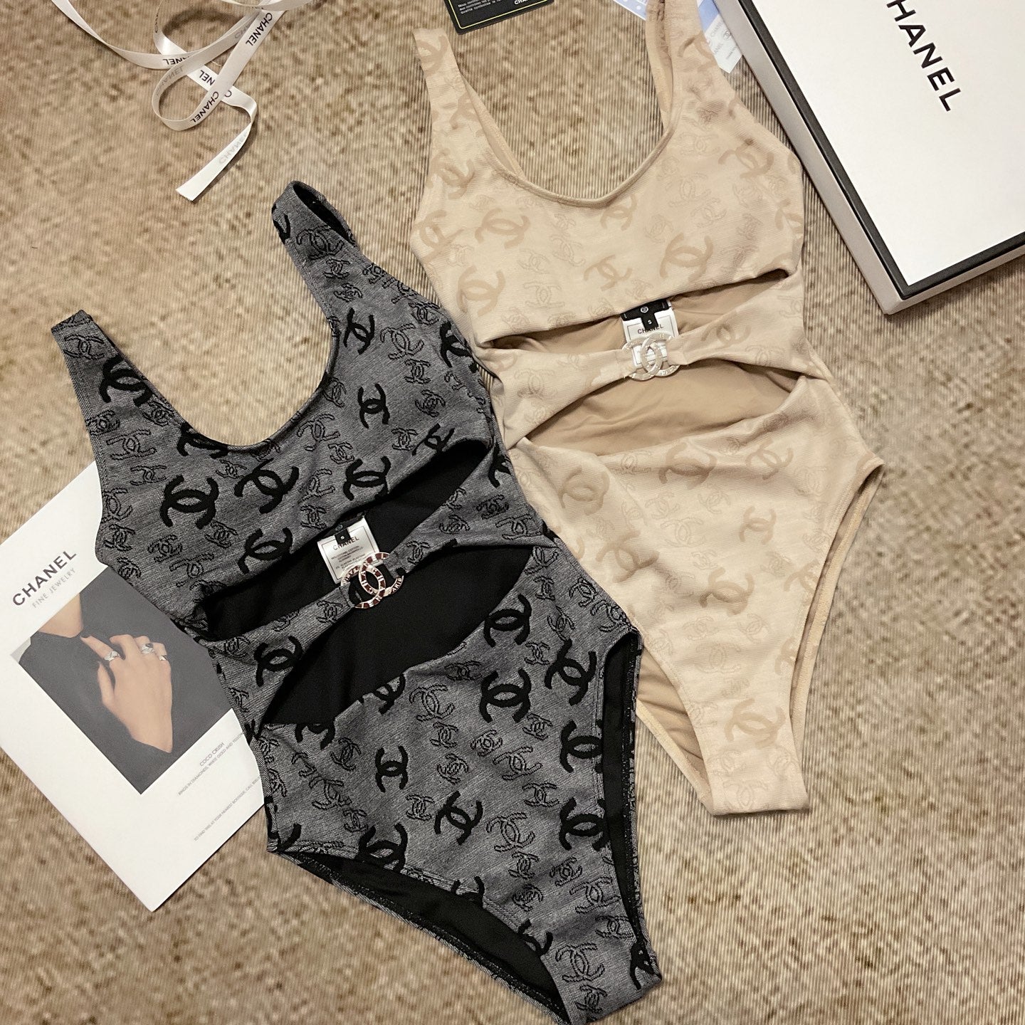 chanel/26SS NEW Grey One-Piece Swimsuit 👙