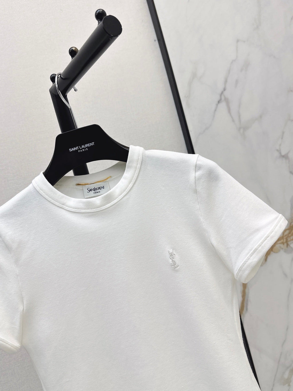 26SS NEW Versatile Small Logo Embroidered T-Shirt 🩶