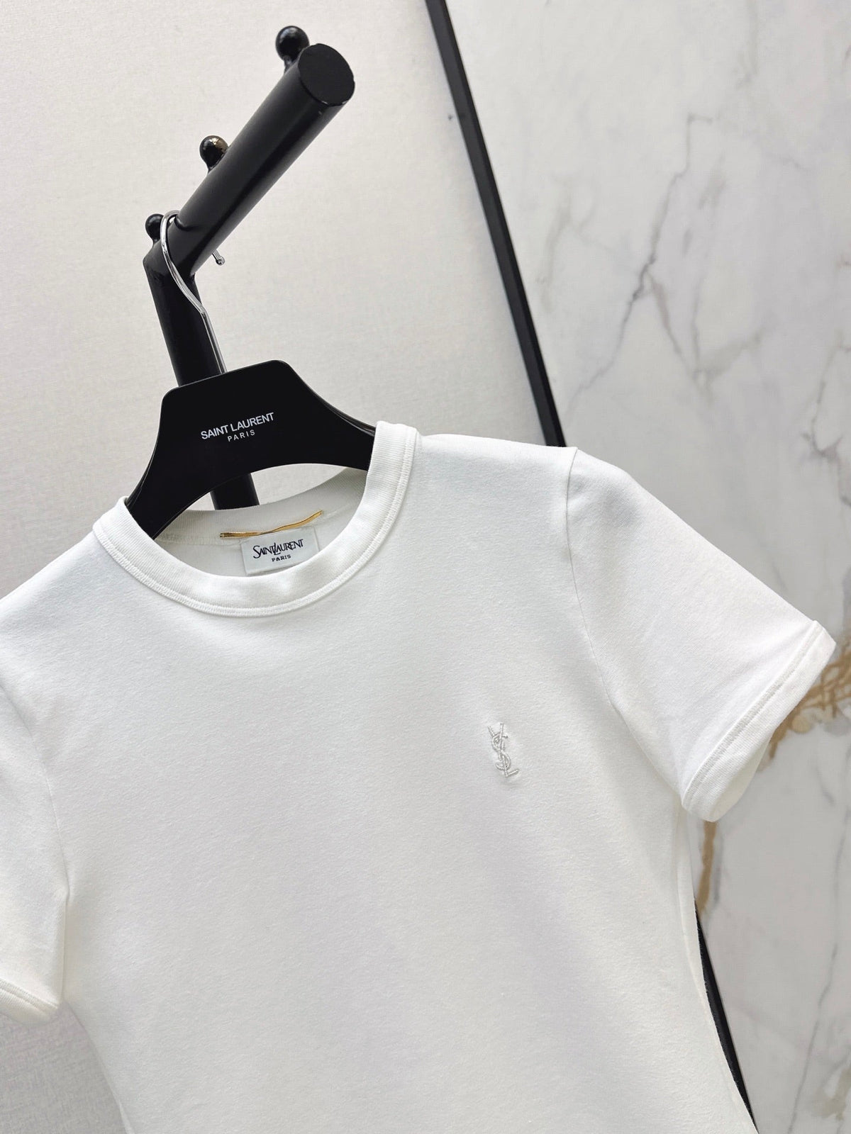 26SS NEW Versatile Small Logo Embroidered T-Shirt 🩶