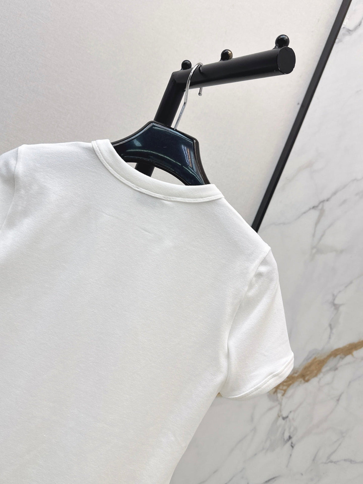 26SS NEW Versatile Small Logo Embroidered T-Shirt 🩶