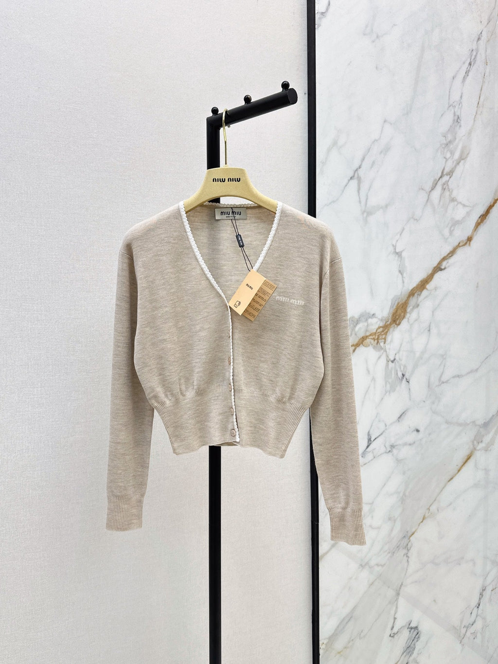 26SS NEW Lace-trimmed V-neck cashmere cardigan 🤍