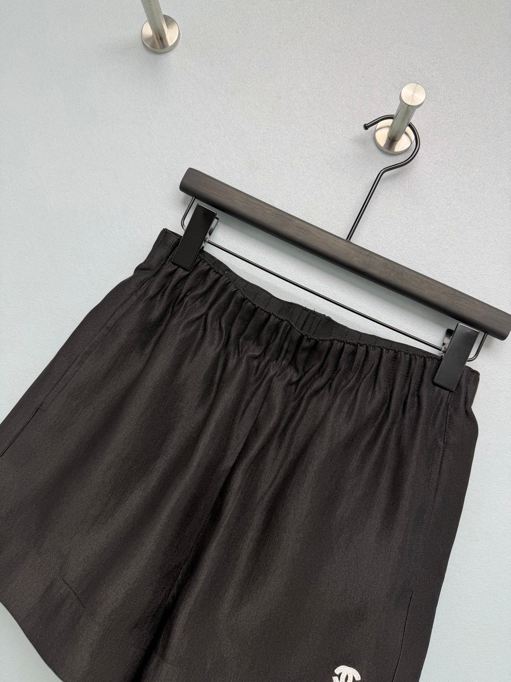 26SS NEW Satin Elastic Embroidered Shorts