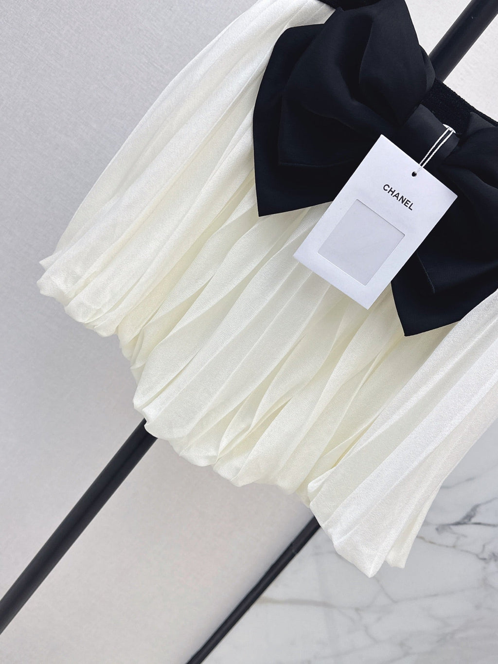 26SS NEW Color-blocked bow-decorated chain strapless camisole 🖤