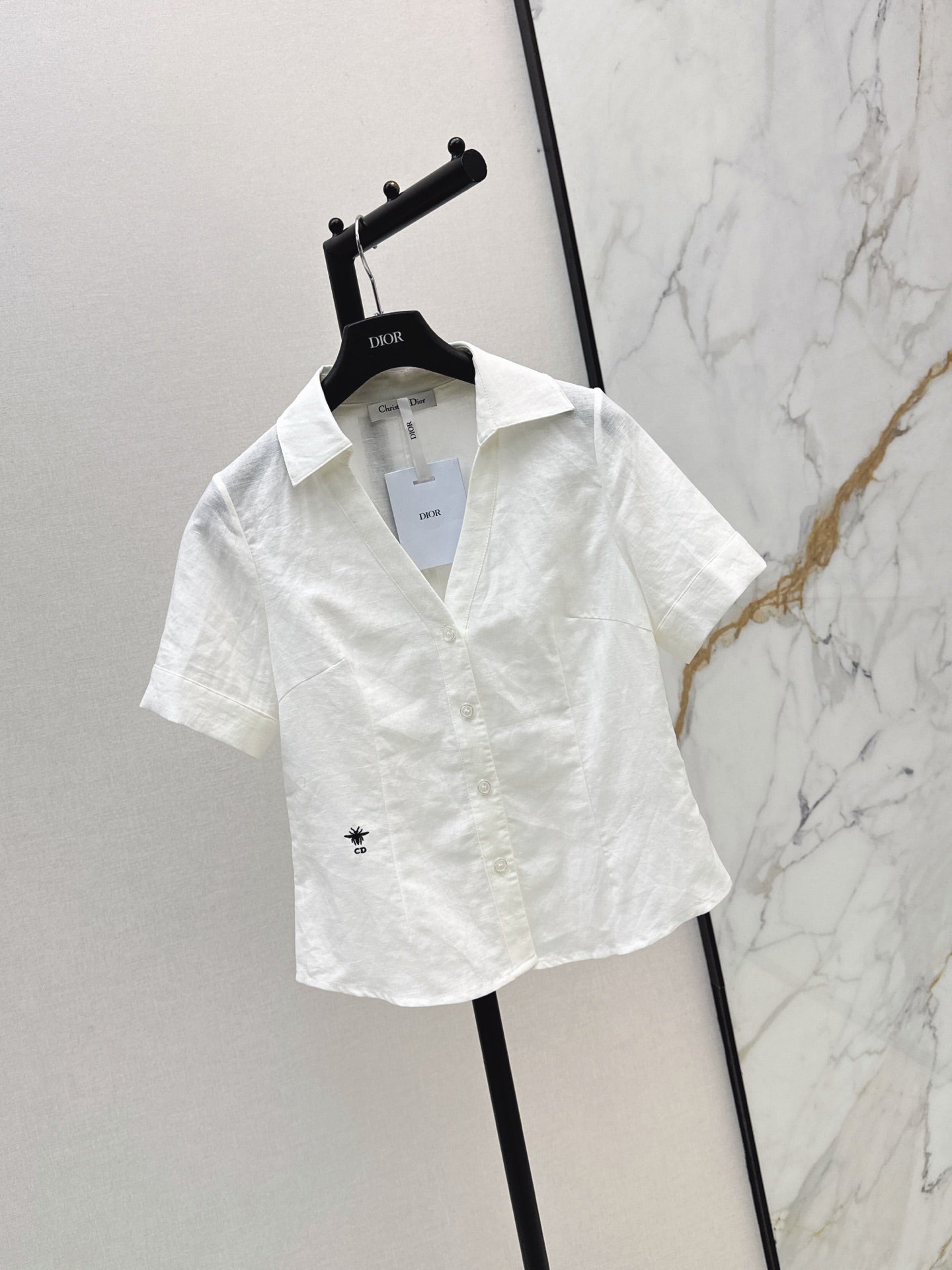 26SS New: French-style minimalist, soft-and-elegant short-sleeved linen shirt with a fitted waist 🤍