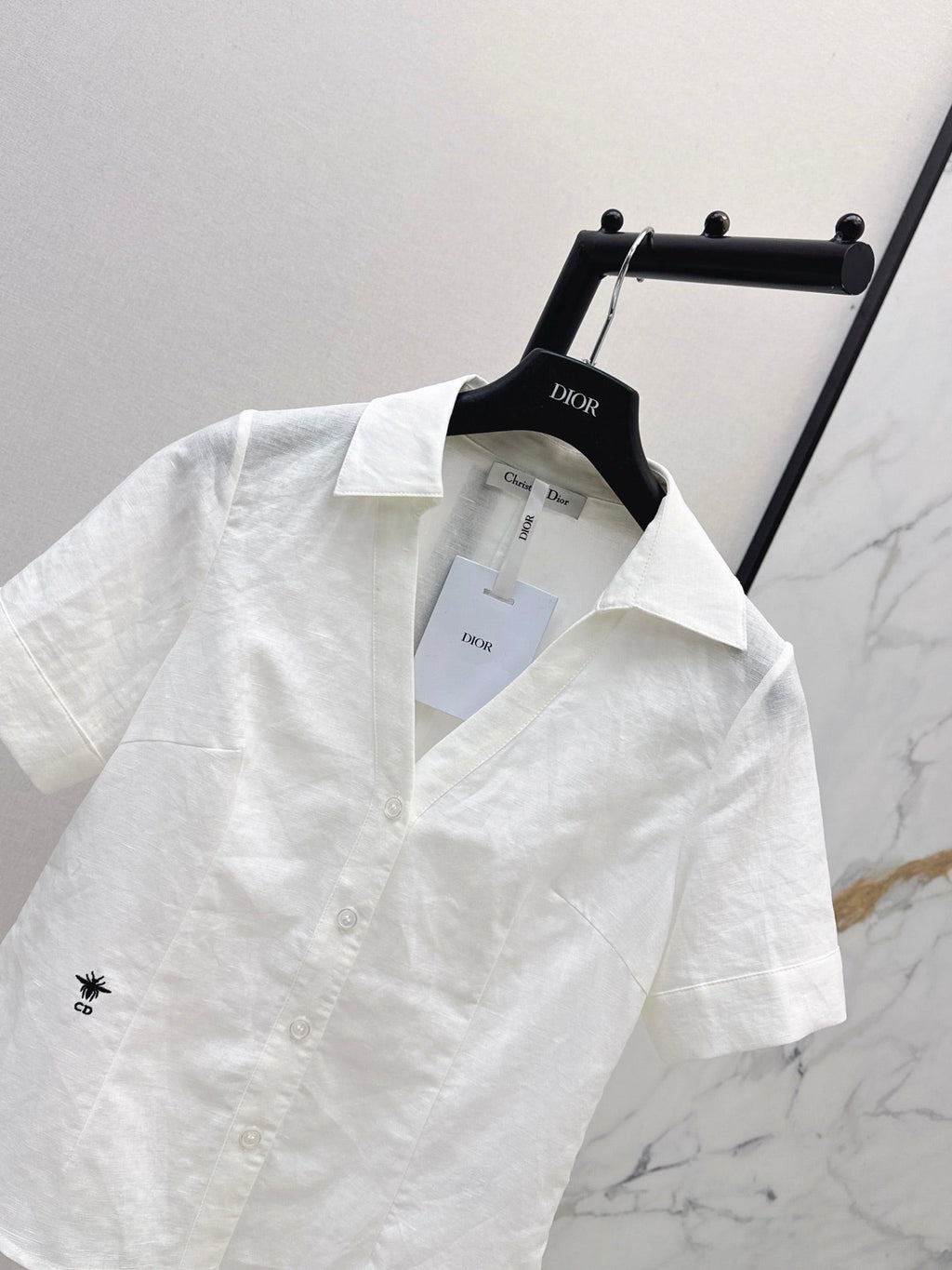 26SS New: French-style minimalist, soft-and-elegant short-sleeved linen shirt with a fitted waist 🤍